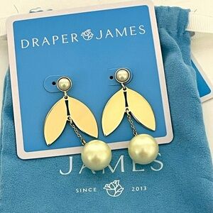 DRAPER JAMES Gold Petal Pearl Drop Pierced Earrings Like New